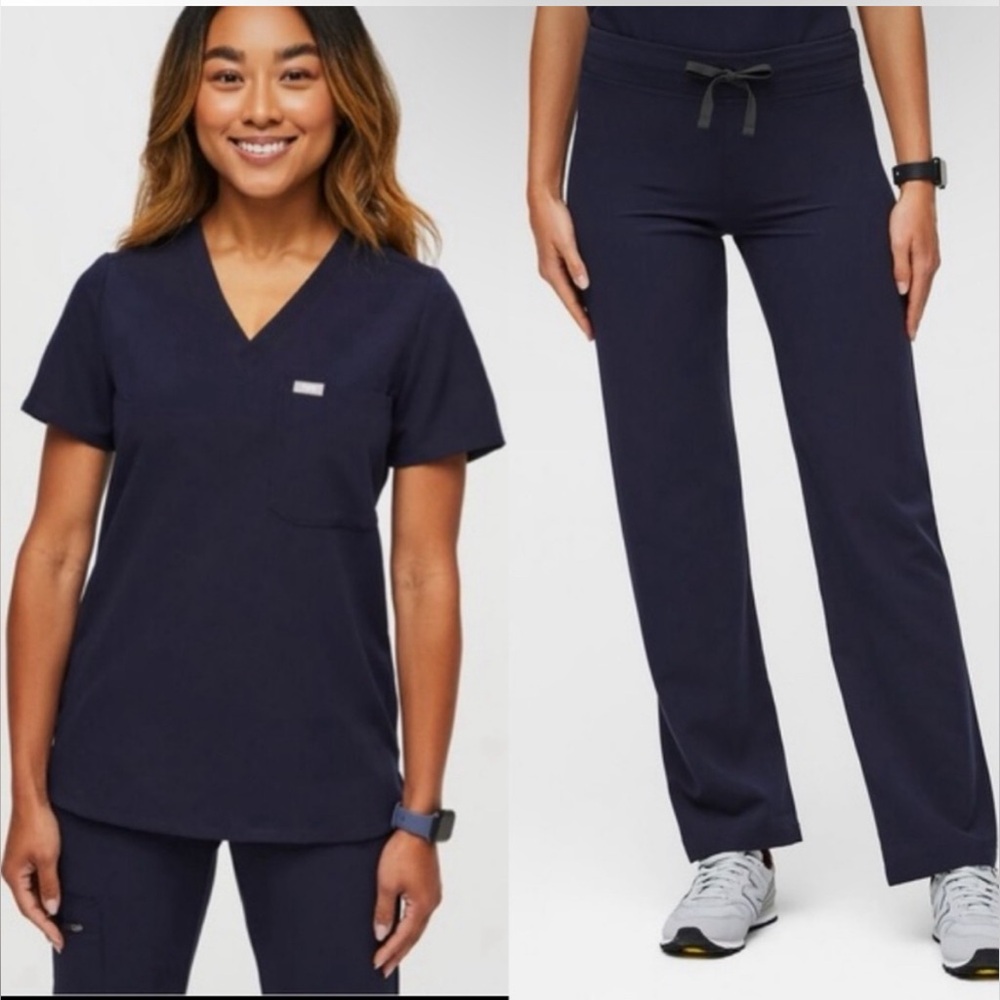 FIGS Scrub Set Women's Violet Catarina M/P Livingston Jogger & M Catarina Top